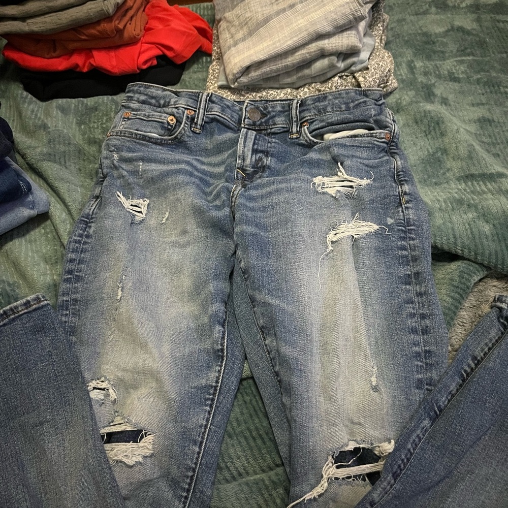 American Eagle Outfitters Ripped Blue Skinny Jeans